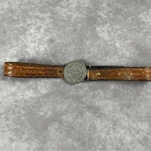 [151] Vintage Boho Leather Belt / Metal Medallion